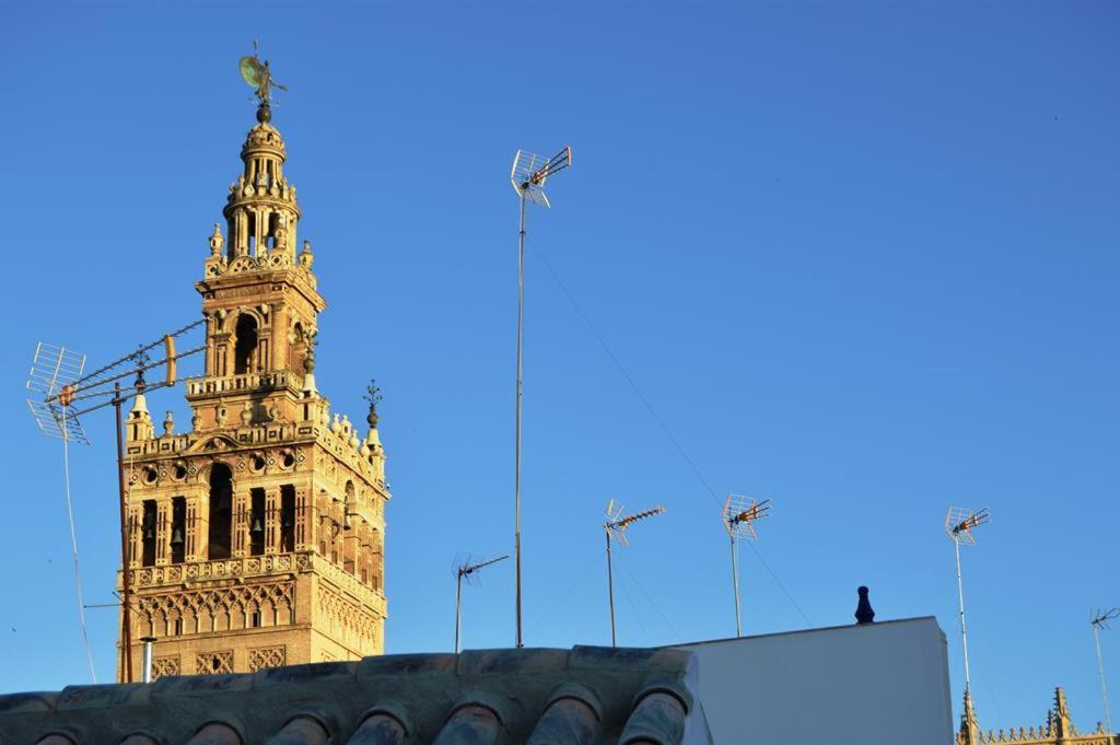 Stunning Attic With Private Terrace And Parking Optional Apartment Sevilla Bagian luar foto
