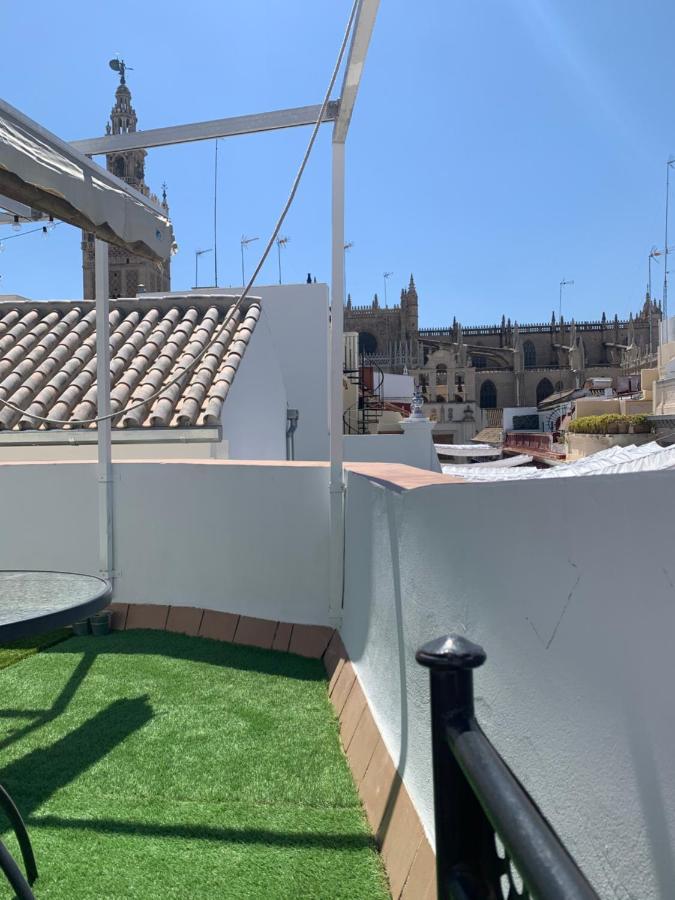 Stunning Attic With Private Terrace And Parking Optional Apartment Sevilla Bagian luar foto